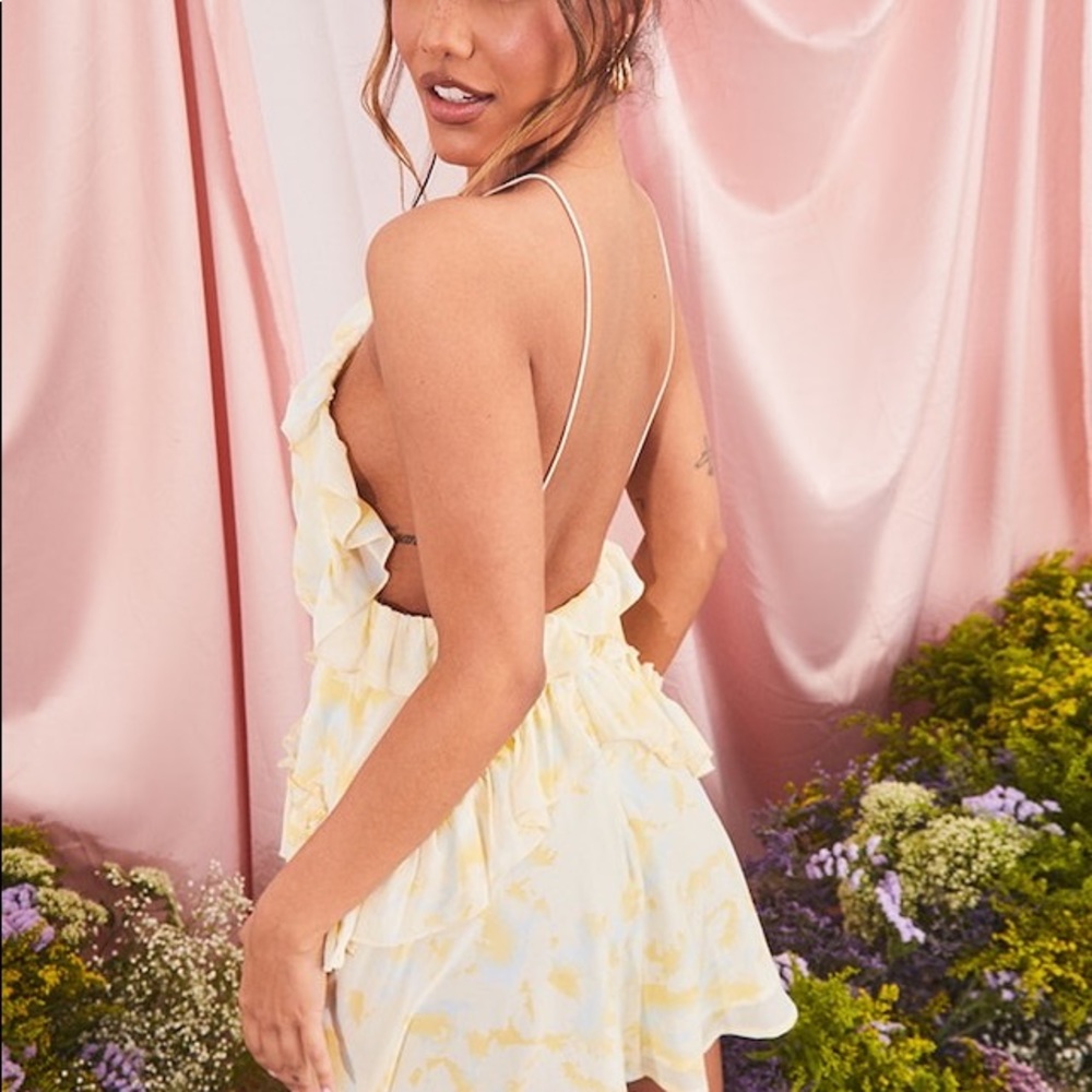 Dress backless